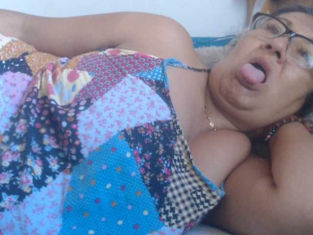 Meganny2023 live cam on BongaCams