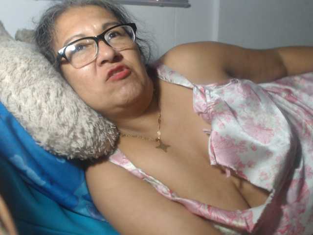 Meganny live cam preview