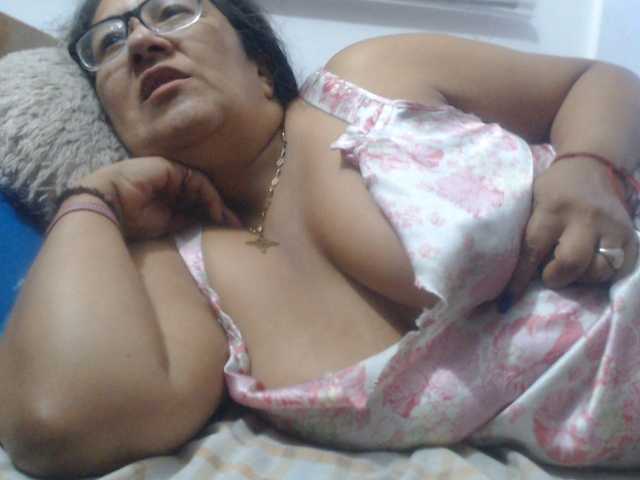 Meganny live cam preview