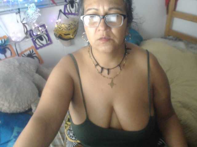Meganny live cam preview