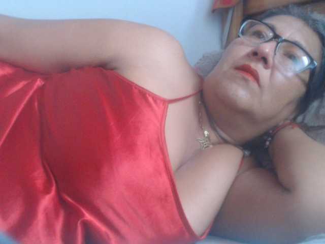 Meganny2023 live cam on BongaCams