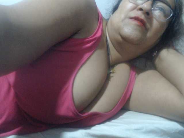 Meganny2023 live cam on BongaCams