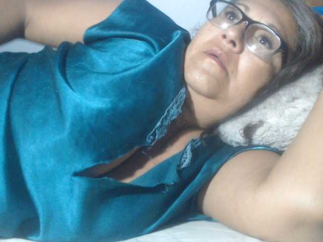 Meganny2023 live cam on BongaCams