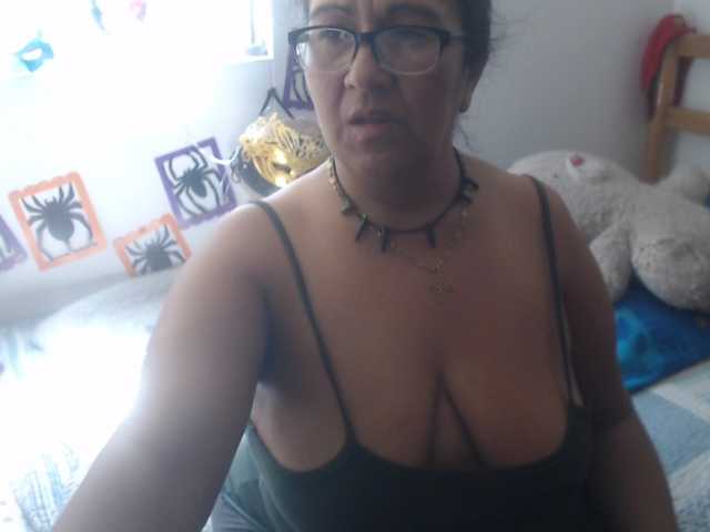 Meganny live cam preview