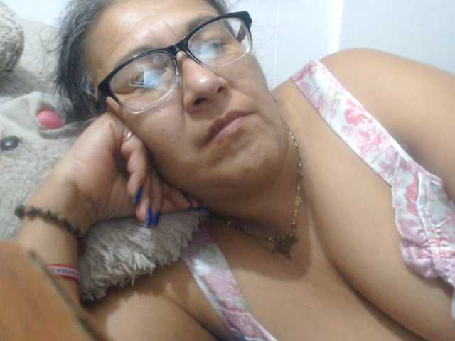 Meganny live cam preview