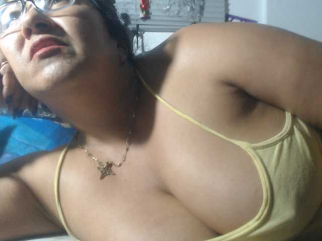 Meganny2023, live now on BongaCams