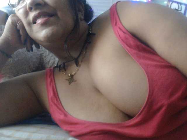 le modèle Meganny est en webcam porno dans un show sur le site bongacams, il possède les tags suivants: Latino/Hispanic,Brunette,Shaved