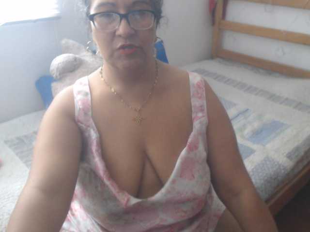 Meganny live cam preview