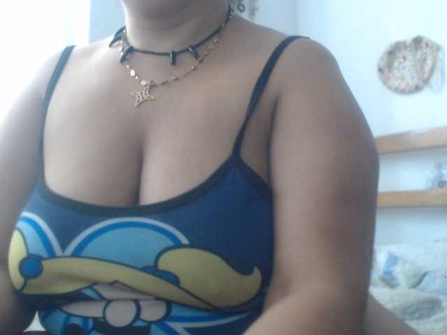 Meganny live cam preview