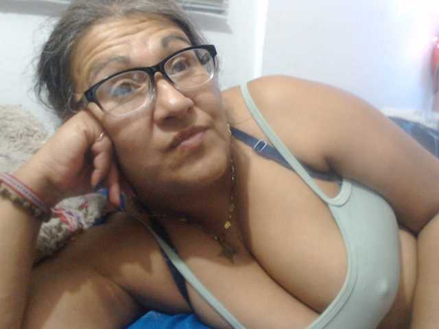 Meganny live cam preview