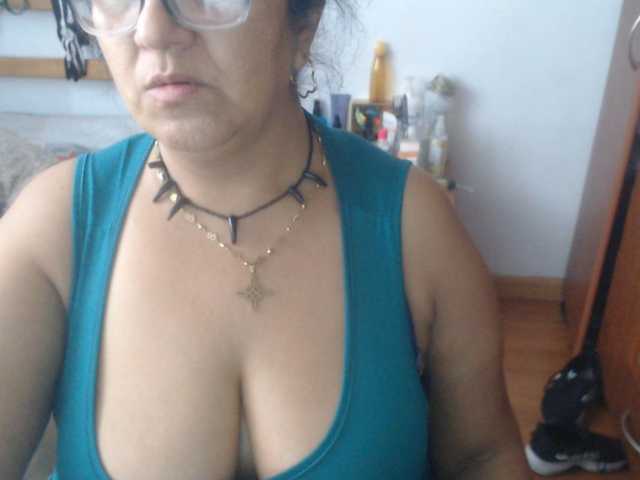 Meganny live cam preview