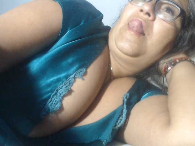 Meganny2023 live cam on BongaCams