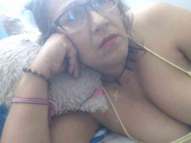 Meganny2023's webcam live show