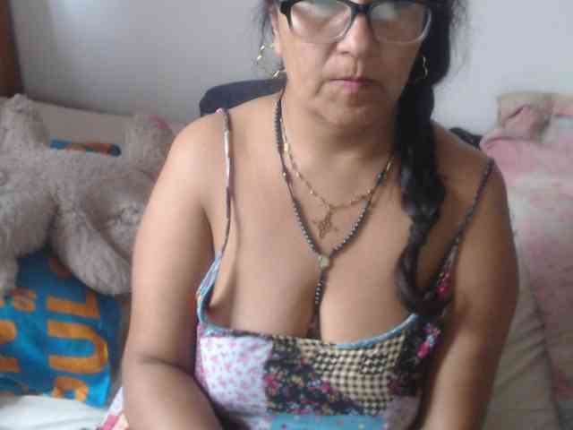 Meganny2023 Live Webcam on BongaCams