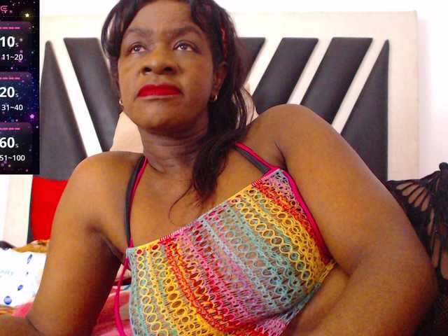 ebony-susy
