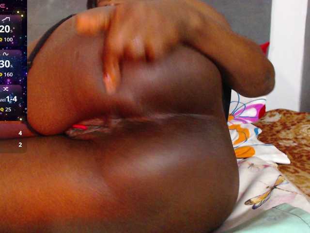 ebony-susy