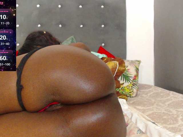 ebony-susy