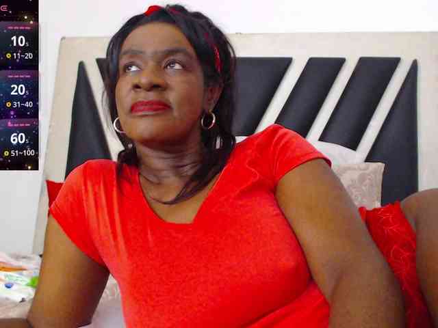 ebony-susy webcam