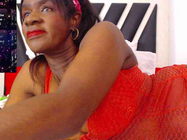ebony-susy webcam