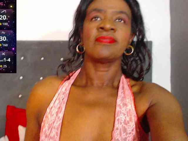 ebony-susy