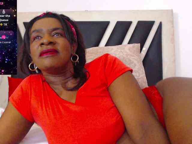 ebony-susy webcam