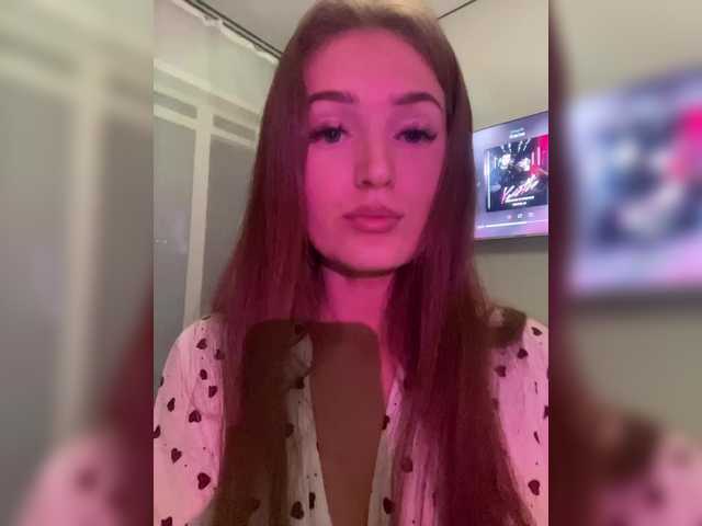 KARAMELKA25 live cam on BongaCams