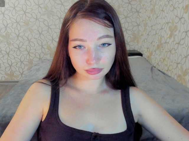 LissaCristal live cam preview