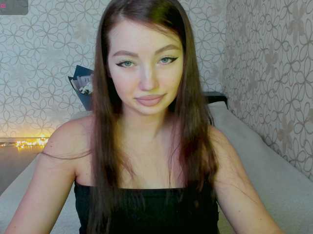 LissaCristal's BongaCams show and profile