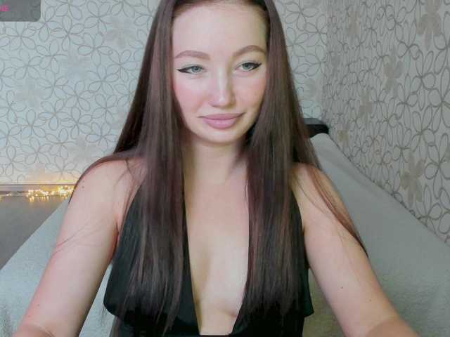 LissaCristal's BongaCams show and profile