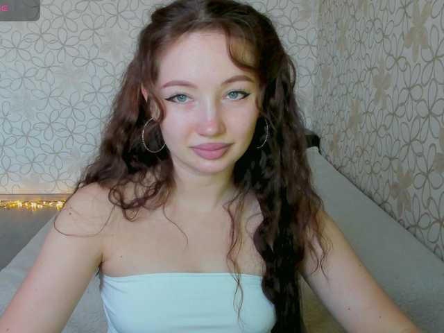 LissaCristal's BongaCams show and profile