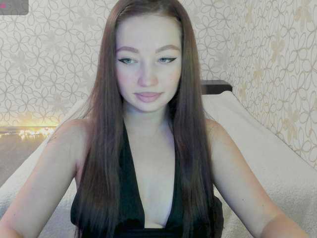 LissaCristal's BongaCams show and profile