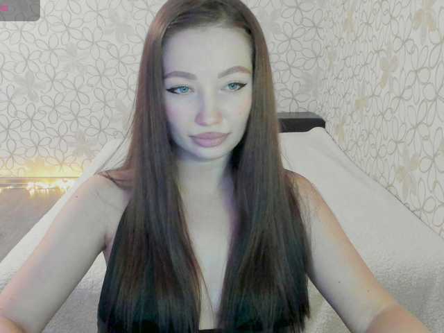 LissaCristal's BongaCams show and profile