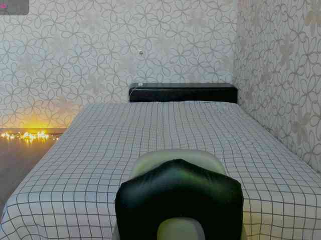LissaCristal webcam