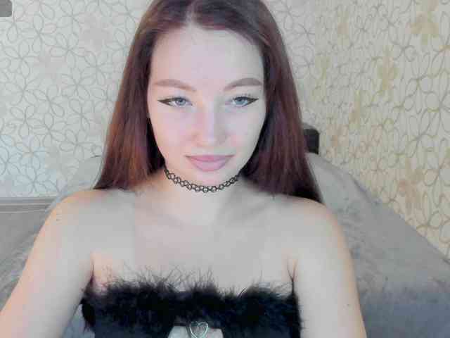 Lissacristal's cam show statistics and live stream