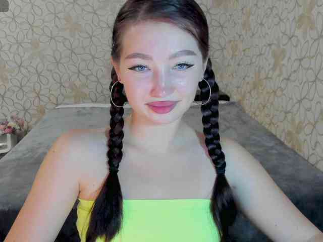 LissaCristal webcam