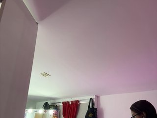 ArielMoore Porn Show