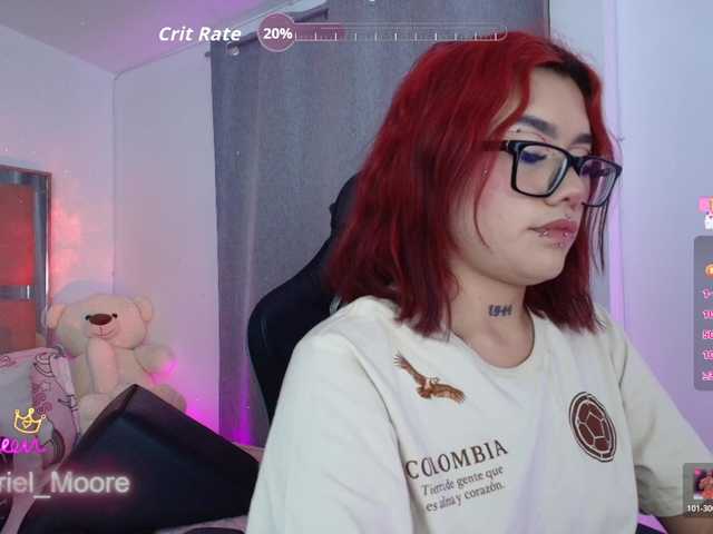 ArielMoore live cam on BongaCams