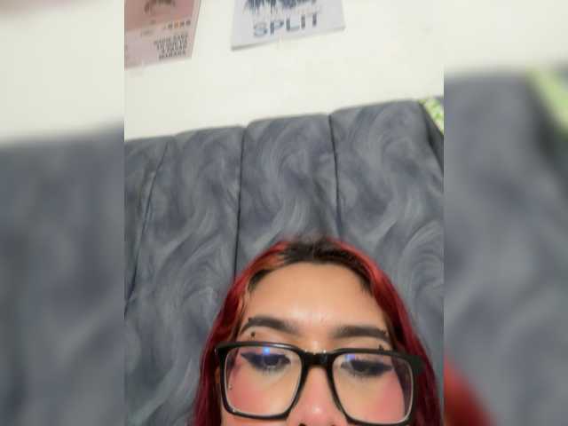ArielMoore live cam on BongaCams