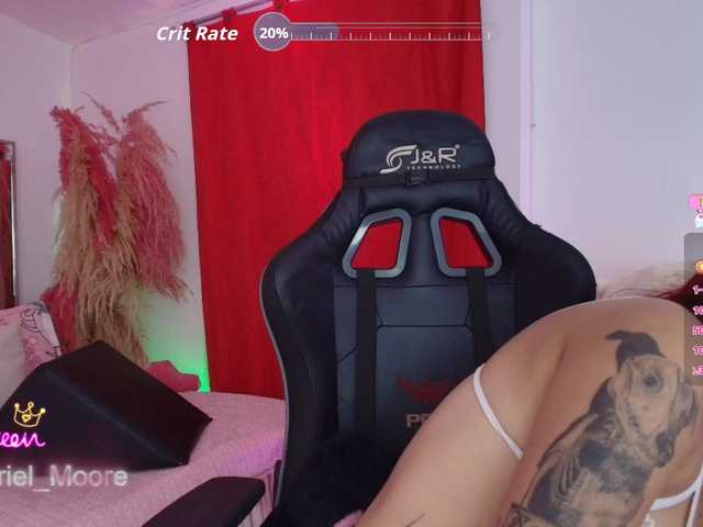 ArielMoore live cam on BongaCams