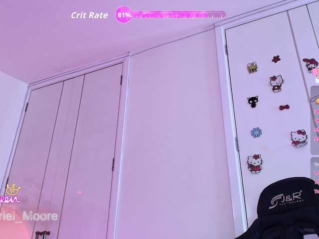 ArielMoore live cam on BongaCams