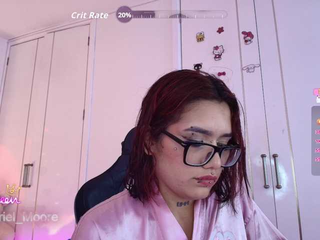 ArielMoore live cam on BongaCams