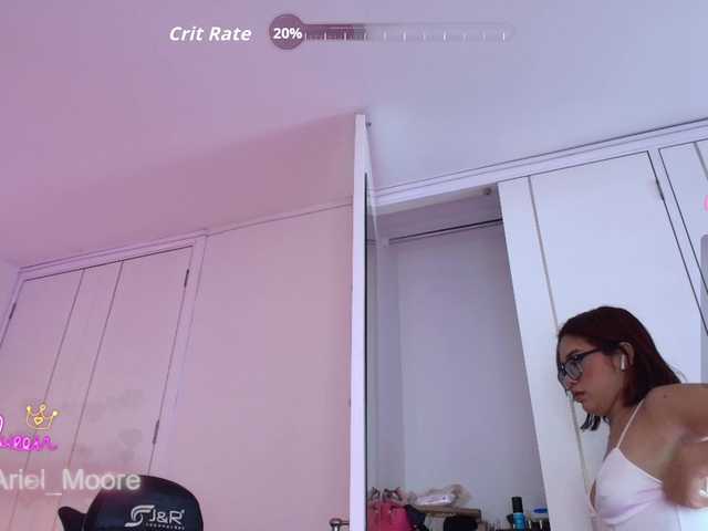ArielMoore live cam on BongaCams