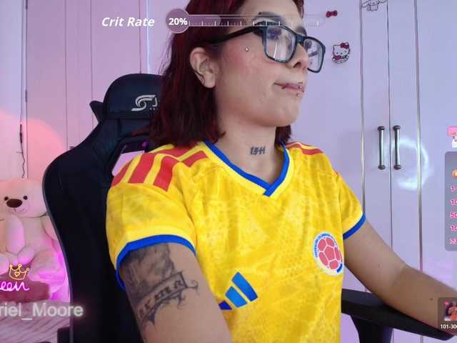 ArielMoore live cam on BongaCams