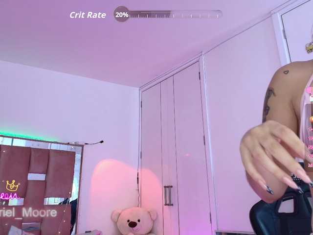 ArielMoore live cam on BongaCams