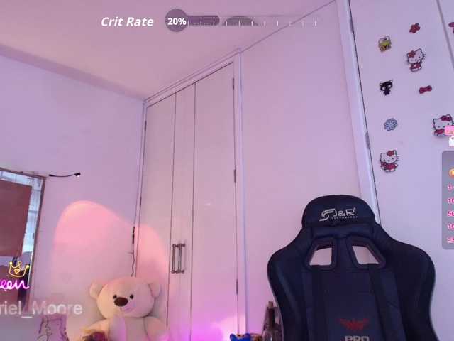 ArielMoore live cam on BongaCams