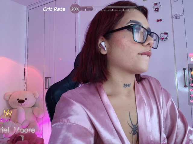 ArielMoore live cam on BongaCams