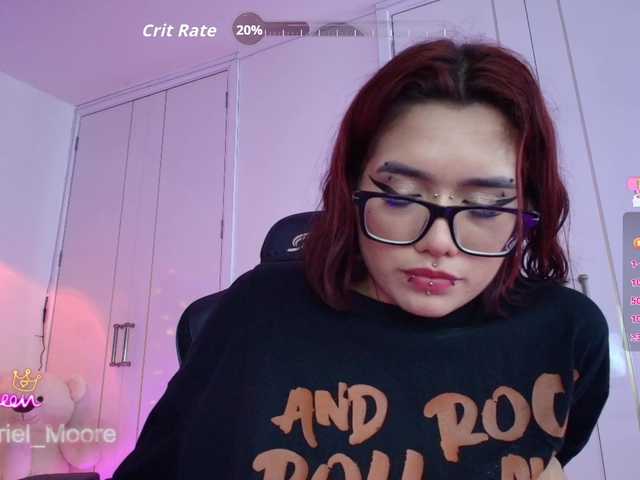 ArielMoore live cam on BongaCams