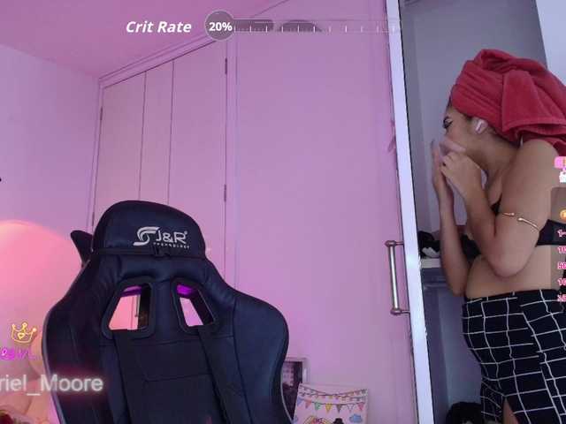 ArielMoore live cam on BongaCams