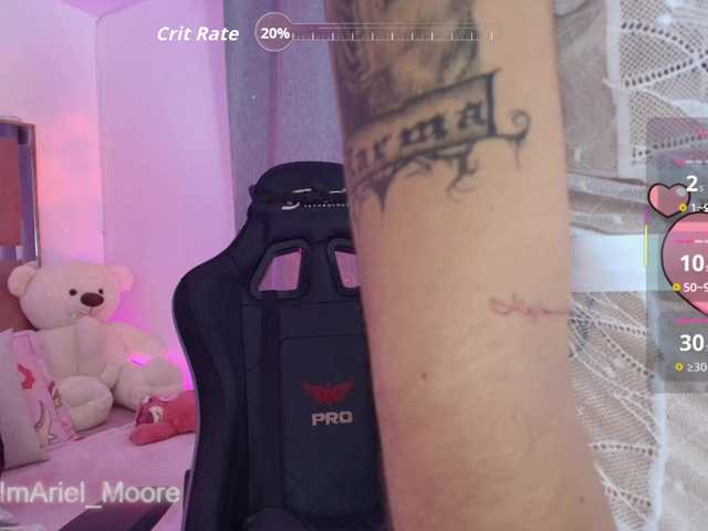 ArielMoore live cam on BongaCams