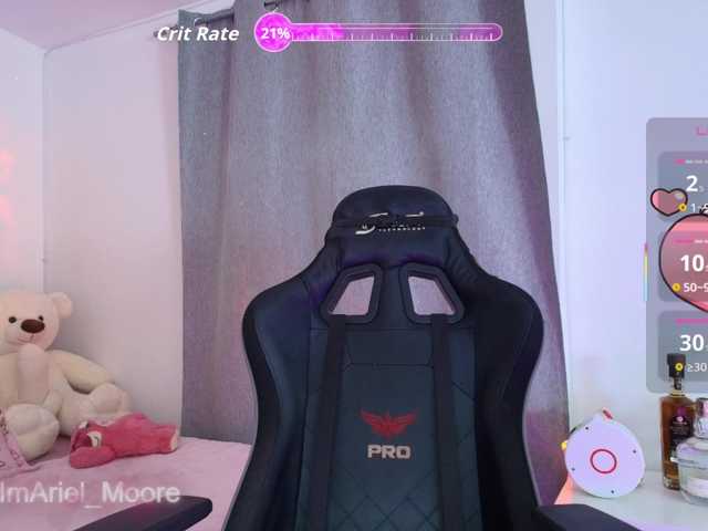 ArielMoore live cam on BongaCams